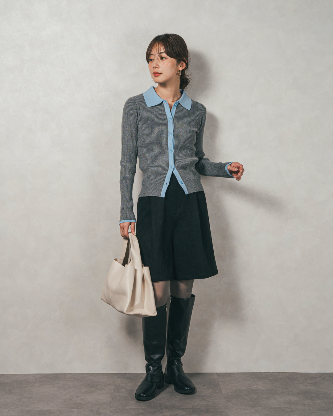 ［SET］バイカラー襟付きニットトップス+スウェードライクハーフパンツ（2SET）