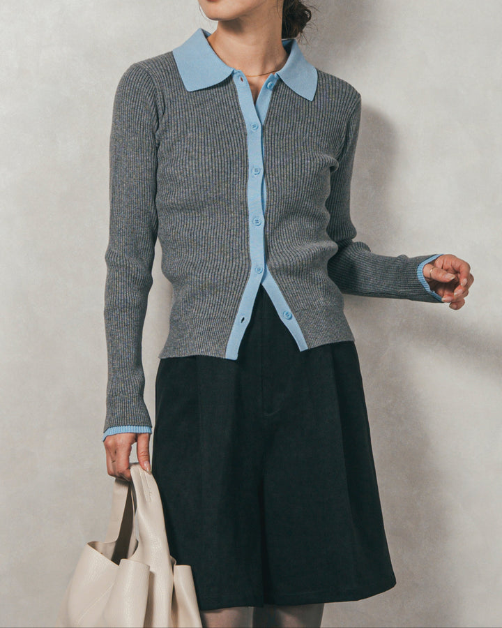 ［SET］バイカラー襟付きニットトップス+スウェードライクハーフパンツ（2SET）