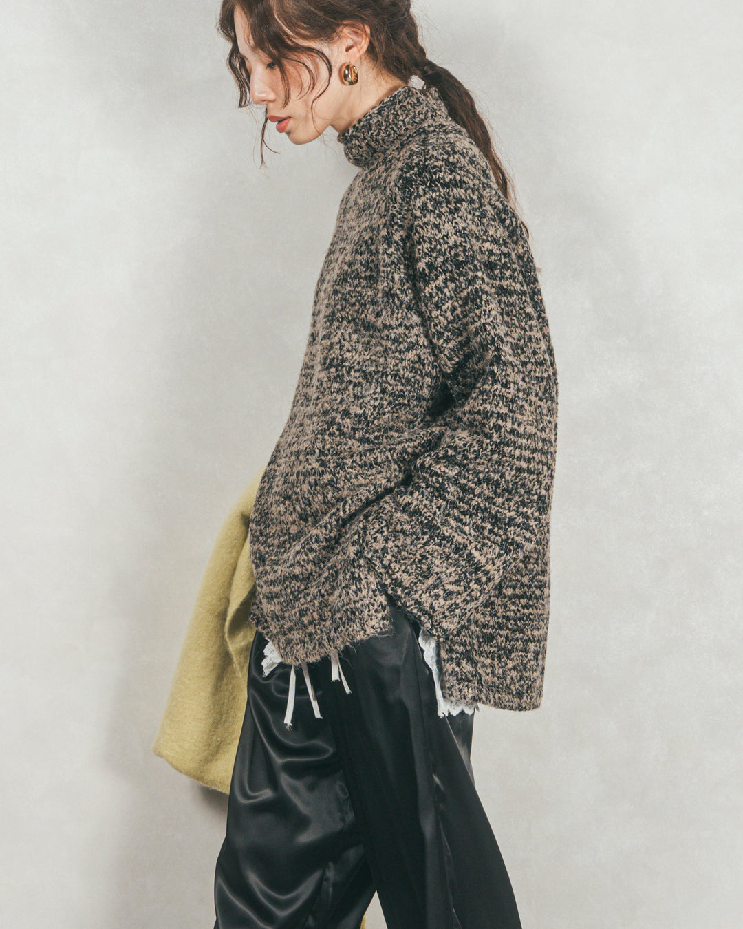 ブークレMix ハイネックニット (MOCHA)