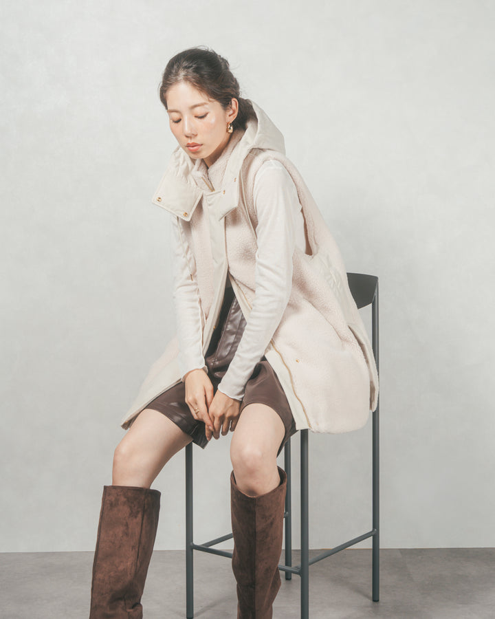 ボアxナイロン フーディーベスト (OFF BEIGE)