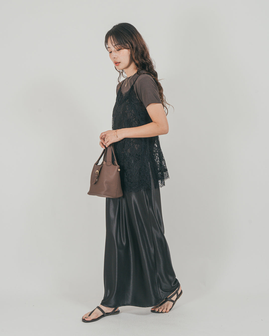 ［SET］ラッセルレース キャミ + 【接触冷感・UVカット・防臭】コンパクト半袖Tee + サテンNarrowスカート（3SET）