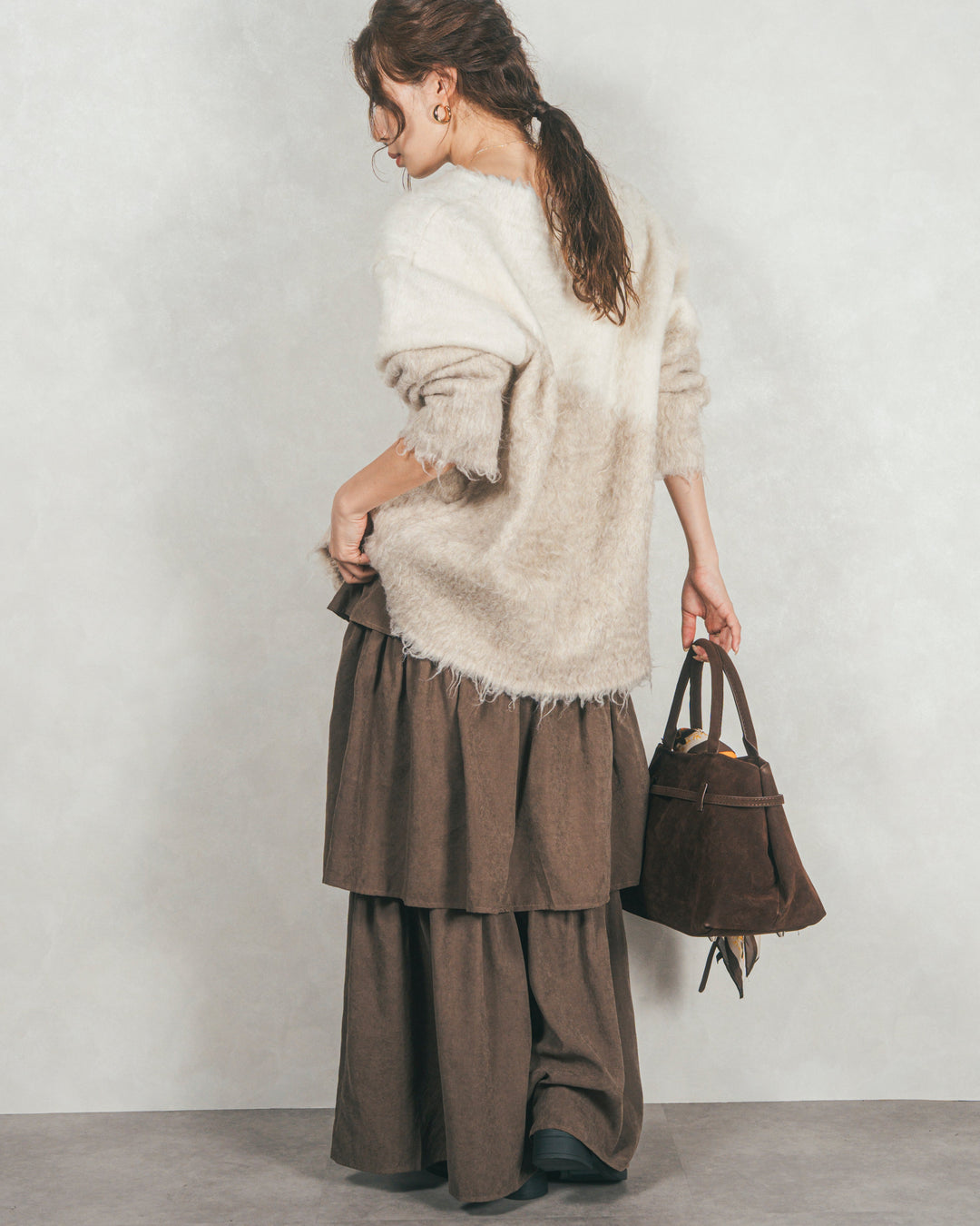 Airyフェザー ニットカーディガン (BEIGE×WHITE)