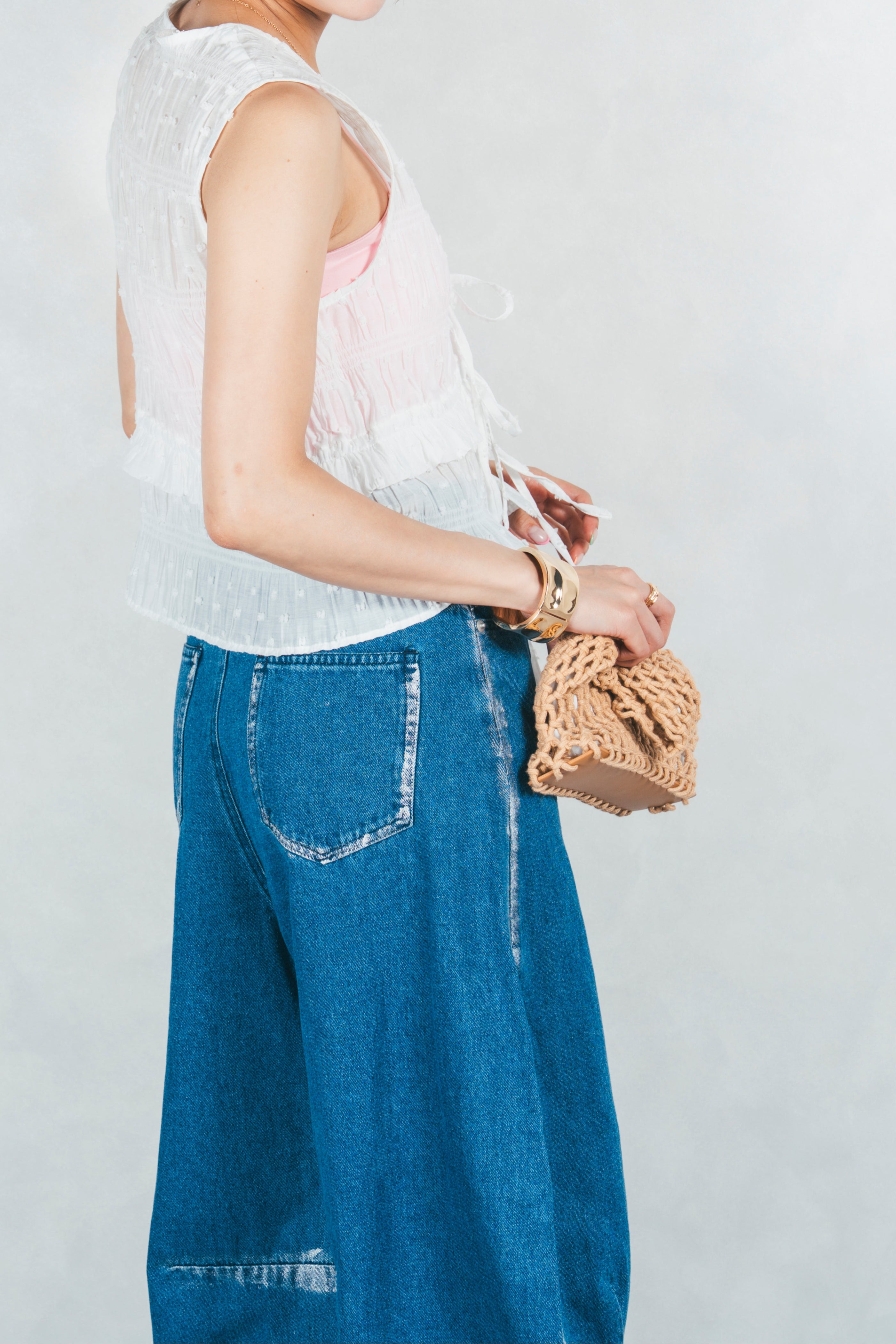 フロントリボンシャーリングトップス (OFF WHITE) – KaLae