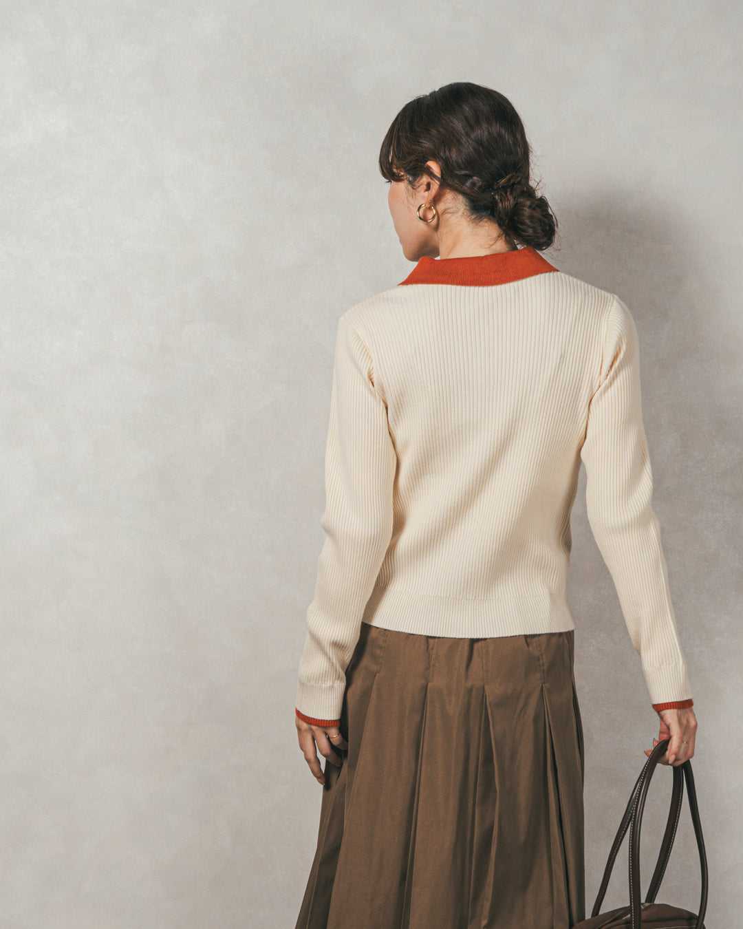 ［SET］バイカラー襟付きニットトップス+W-Tuckプリーツロングスカート（2SET）