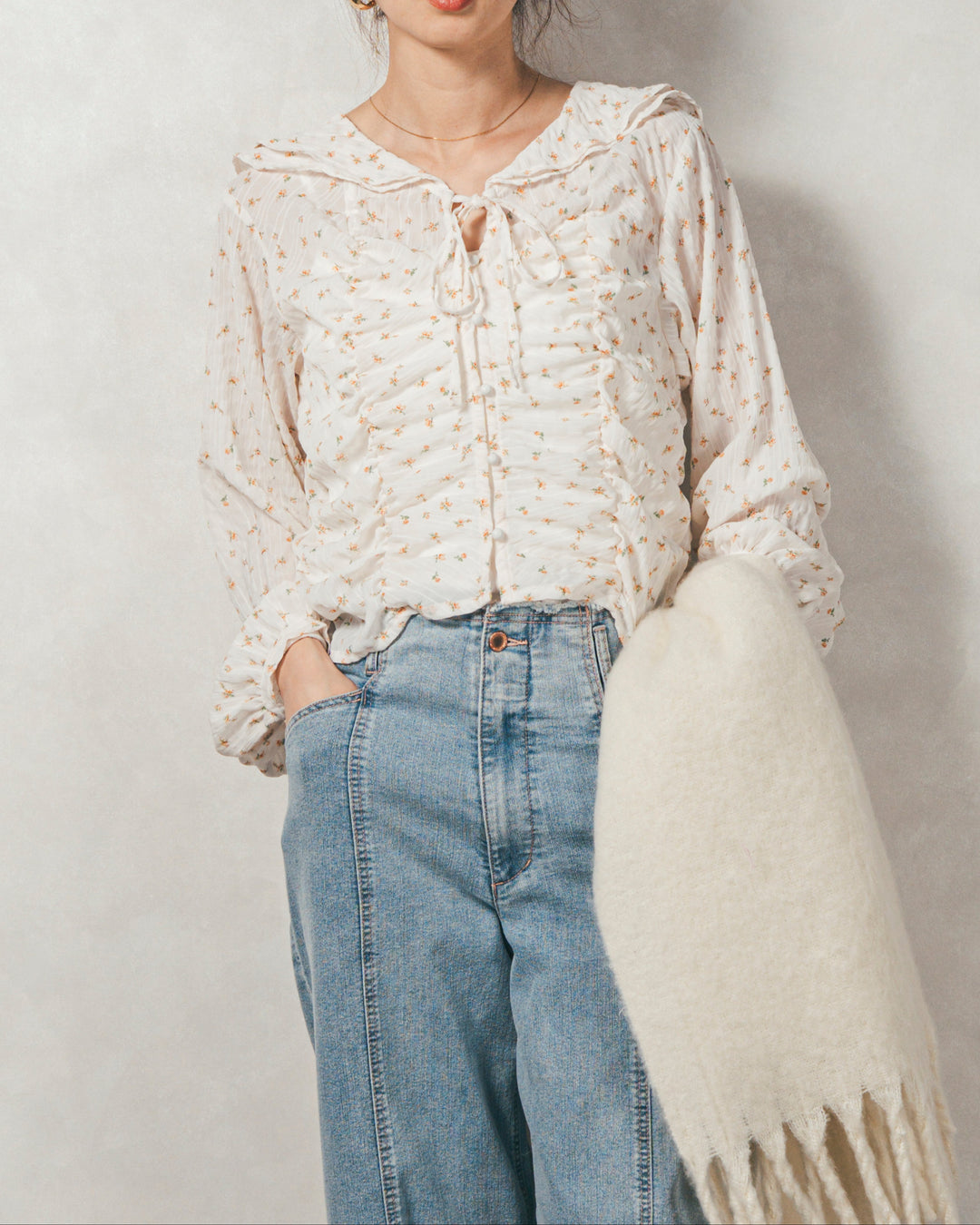 ［SET］Flowerプリントフリルブラウス+センターシーム リラックスカラーデニム（2SET）