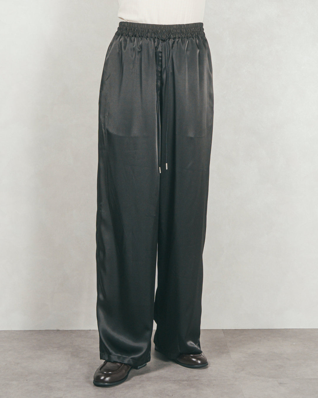 Relaxサテンパンツ (BLACK)