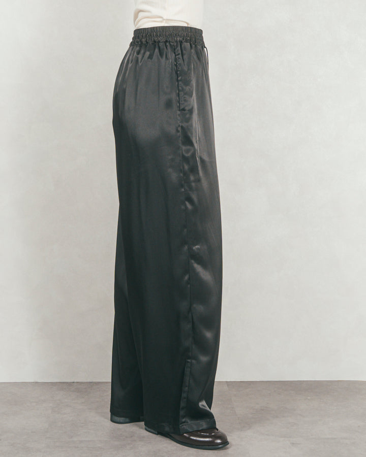 ［SET］裏起毛ハーフZipスウェット+Looseチェックシャツ+Relaxサテンパンツ