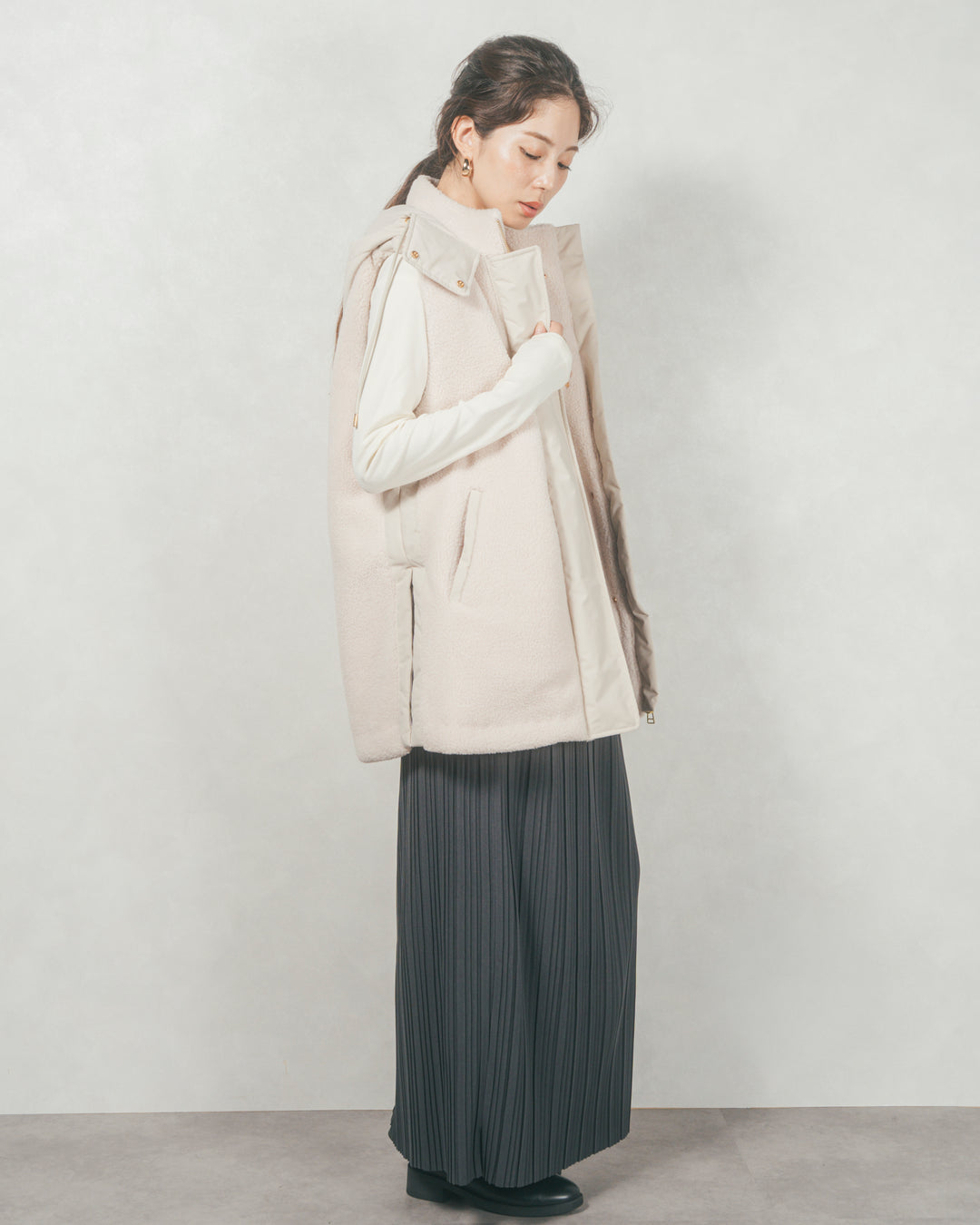 ［SET］ボアxナイロン フーディーベスト+プリーツNarrowロングスカート（2SET）