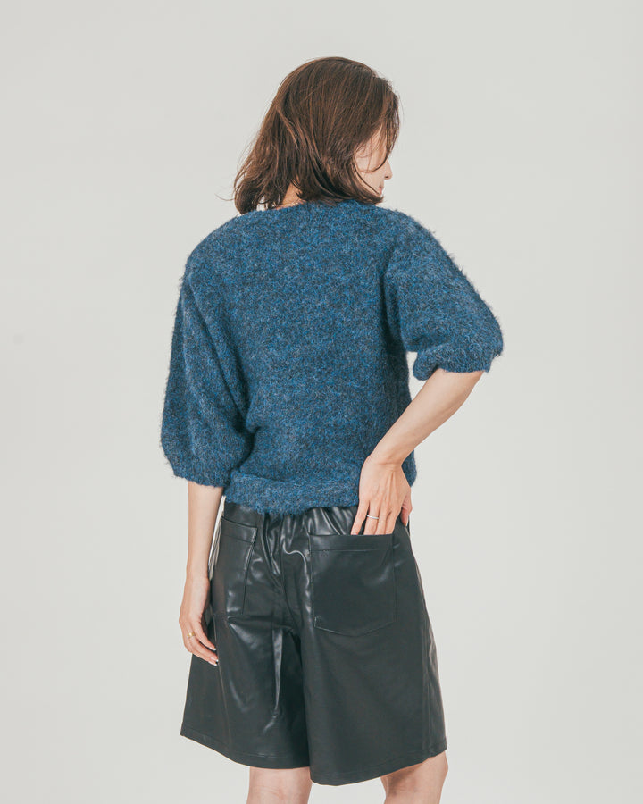 ［SET］フェザータッチハーフスリーブニット + レザーライクハーフパンツ（2SET）