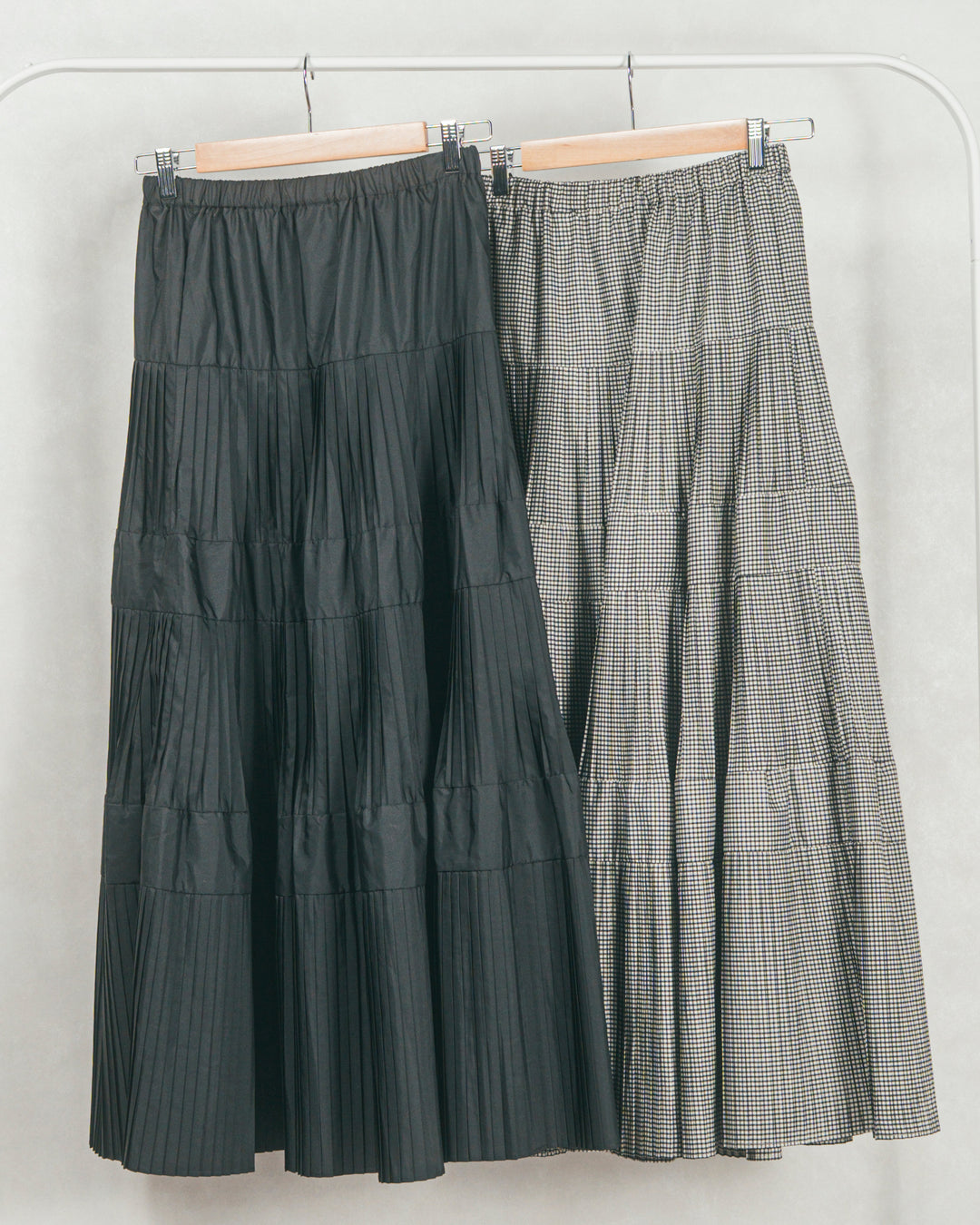 ［SET］Line Rib クルーネックニット+プリーツティアードLongスカート