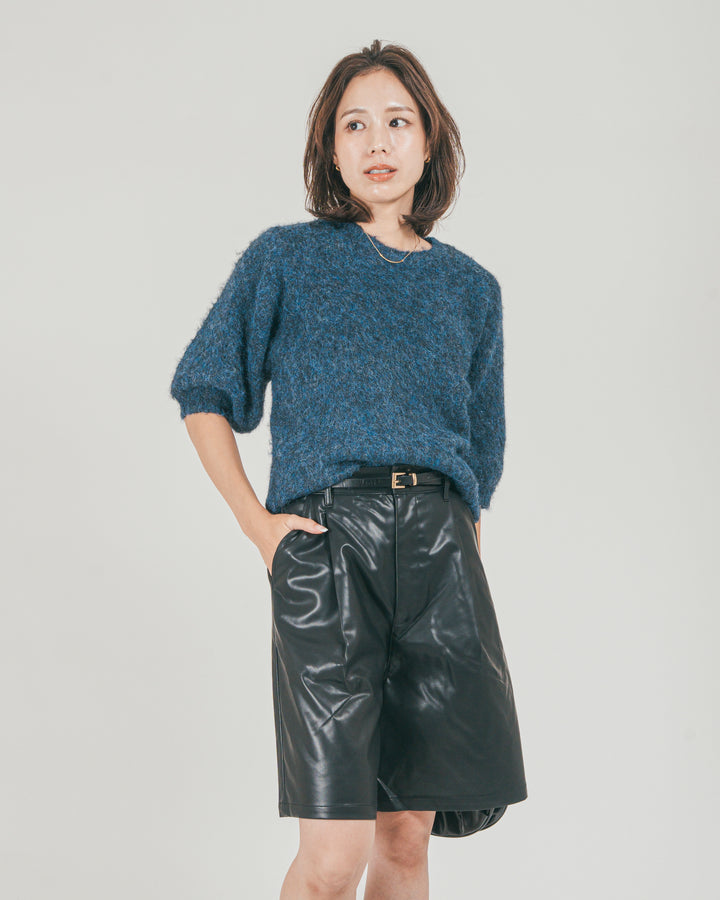 ［SET］フェザータッチハーフスリーブニット + レザーライクハーフパンツ（2SET）