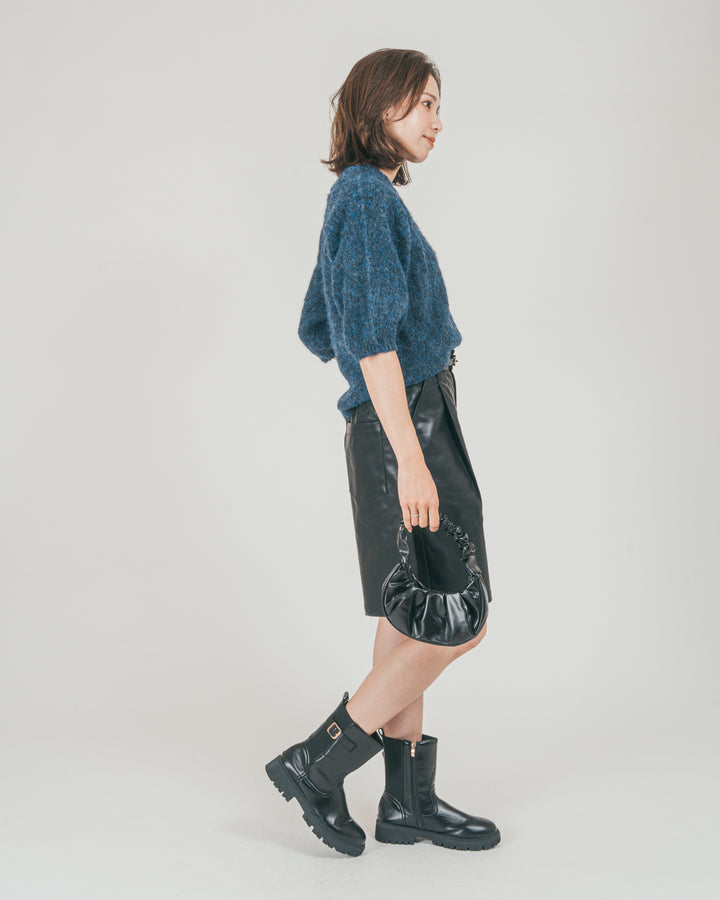［SET］フェザータッチハーフスリーブニット + レザーライクハーフパンツ（2SET）