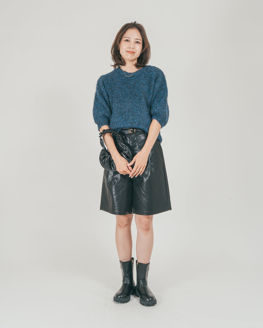 ［SET］フェザータッチハーフスリーブニット + レザーライクハーフパンツ（2SET）