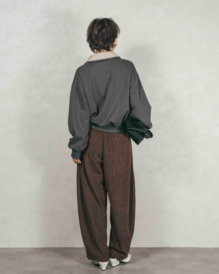 ［SET］シャツ Layered クロップドスウェット+サイドタックコクーンコーデュロイパンツ（2SET）