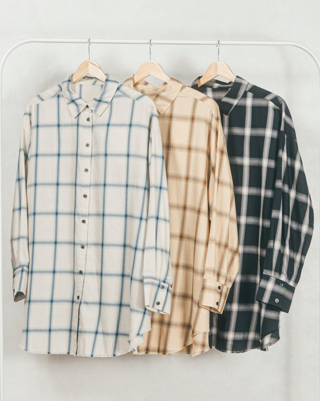 ［SET］裏起毛ハーフZipスウェット+Looseチェックシャツ+Relaxサテンパンツ