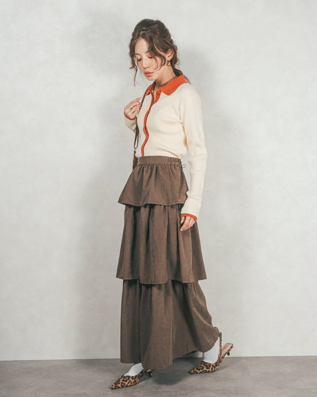 ［SET］バイカラー襟付きニットトップス+Flareティアードロングスカート（2SET）