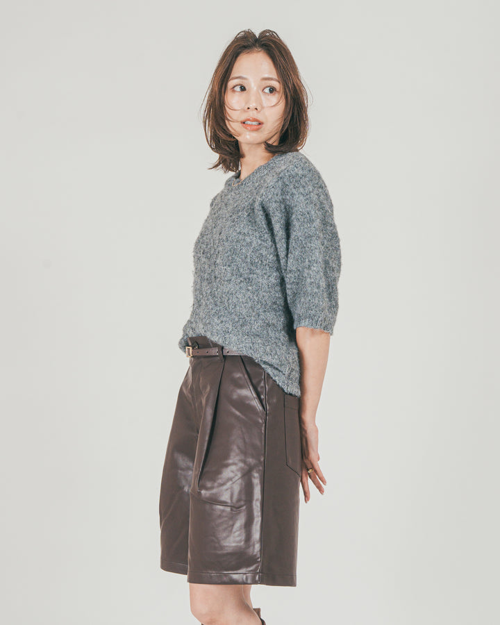 ［SET］フェザータッチハーフスリーブニット + レザーライクハーフパンツ（2SET）