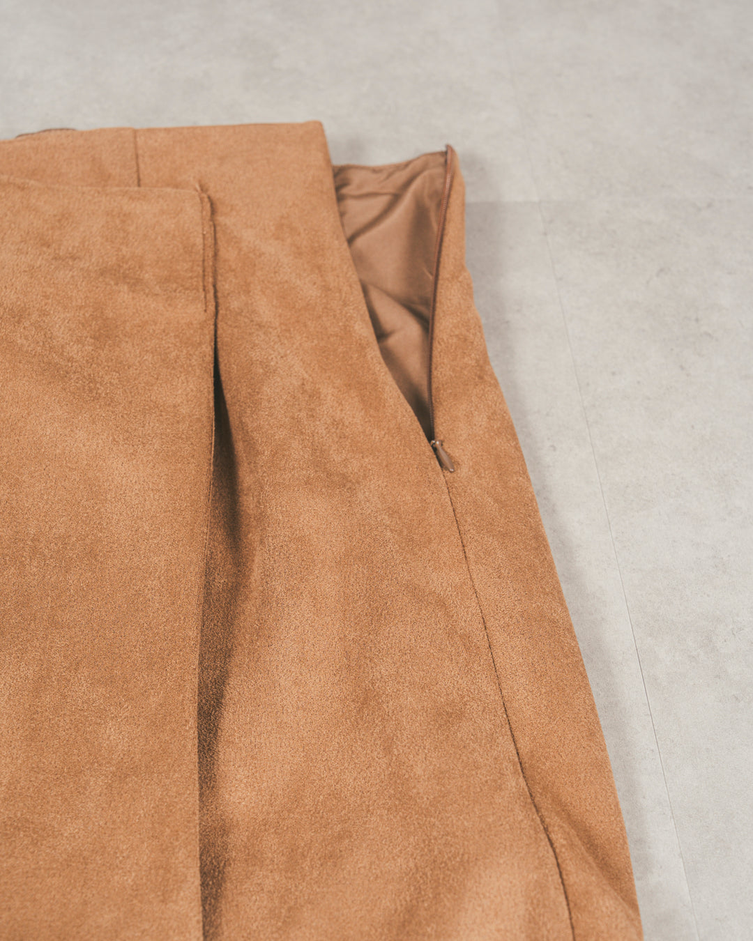 スウェードライクラップスカート (CAMEL)