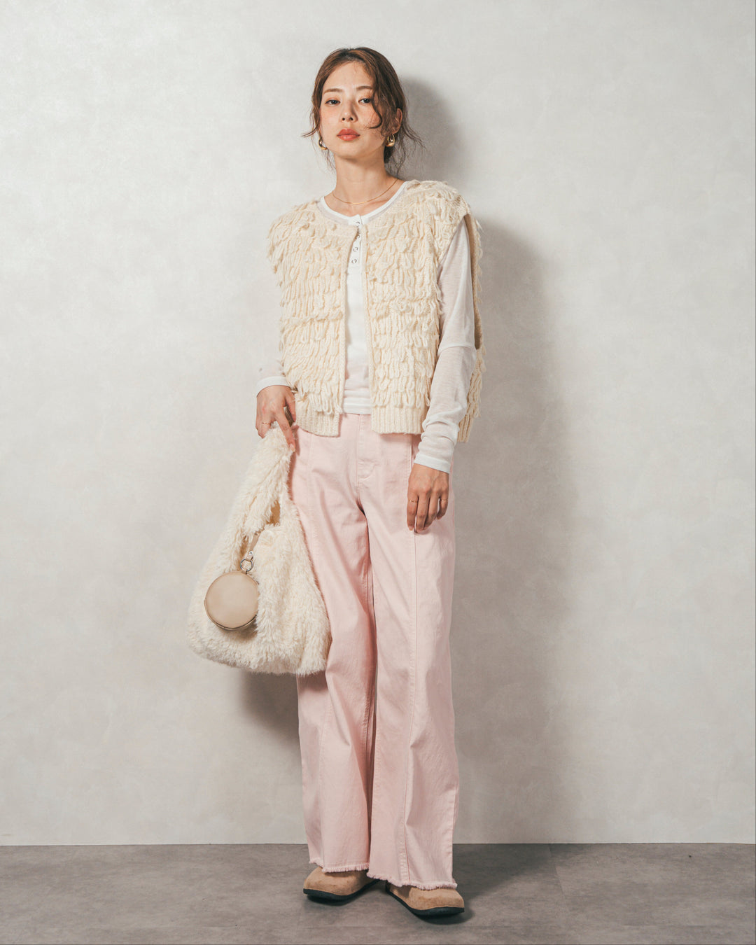 ［SET］ループ編みフリンジニットベスト+Sheerリブヘンリーネックトップス+センターシーム リラックスカラーデニム（3SET）