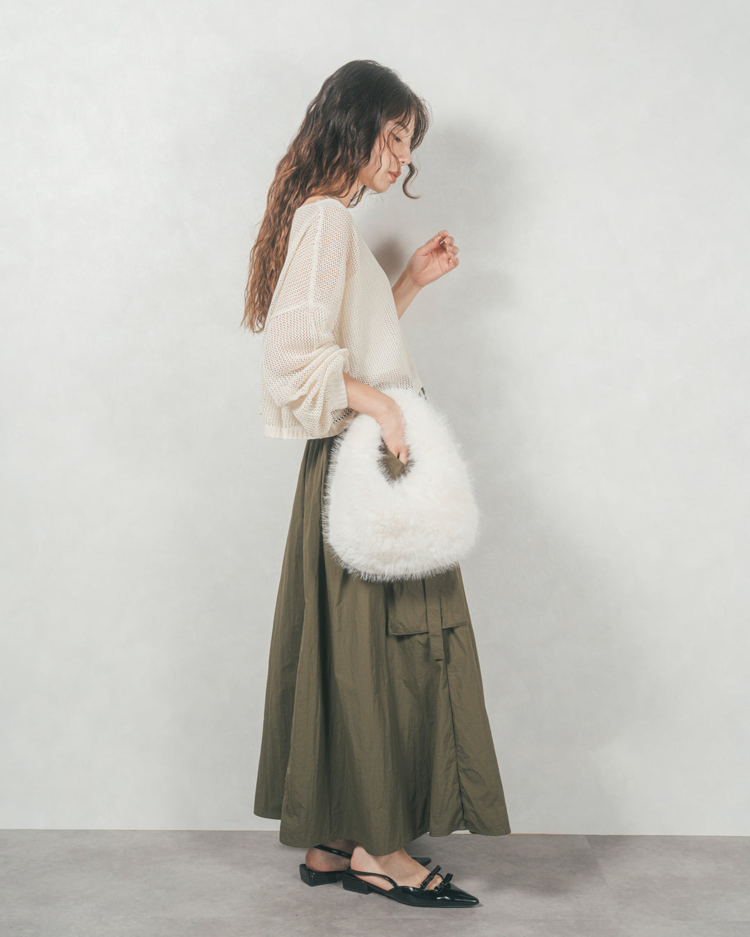 ドローストリングナイロンカーゴスカート (KHAKI)