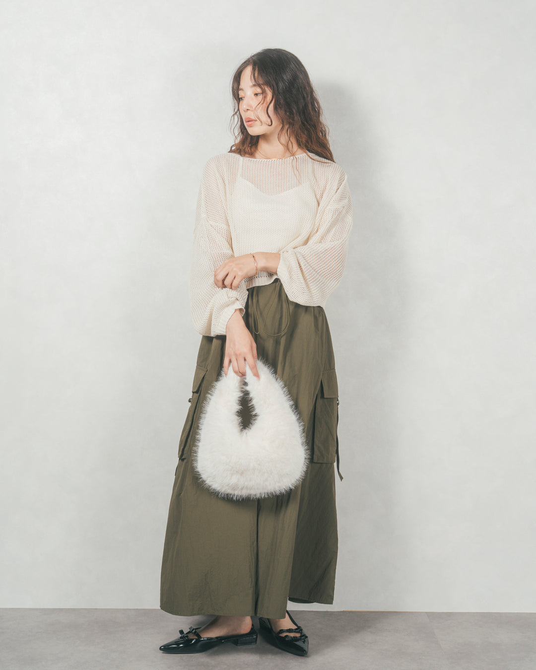 ドローストリングナイロンカーゴスカート (KHAKI)