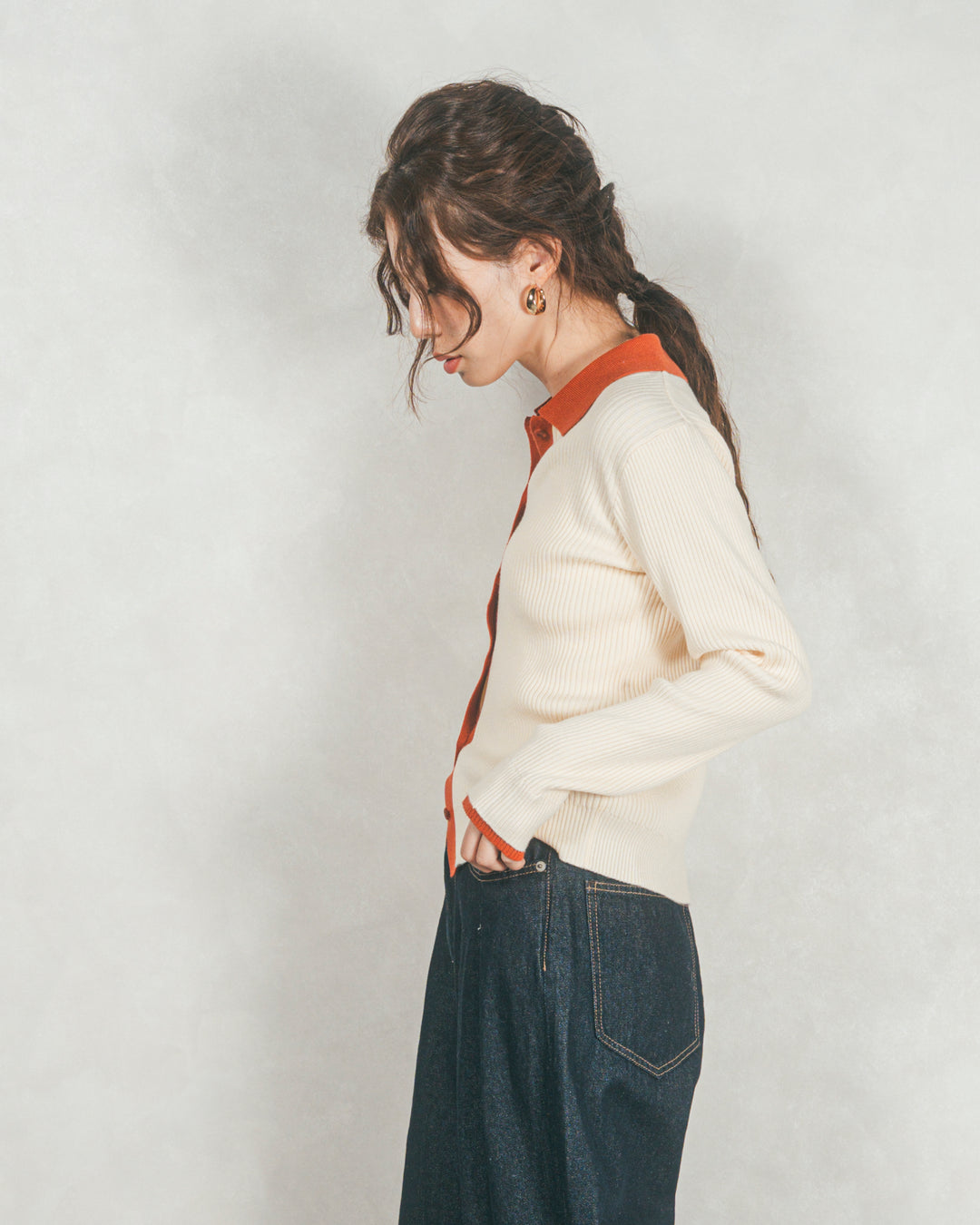 ［SET］バイカラー襟付きニットトップス+ワイドTuckイージーデニム