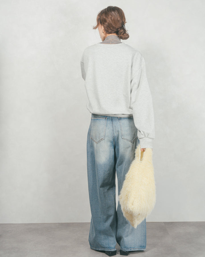 ［SET］フロントシリコンLogoスウェット+ラメSheerハイネックトップス+ワイドTuckイージーデニム