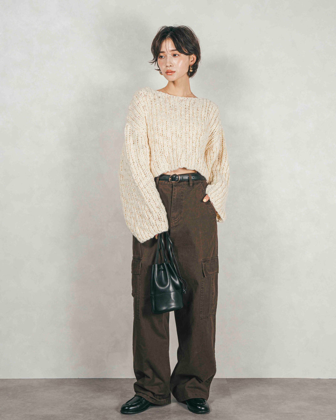 ［SET］ボリュームチャンキースラブ クロップドニット+ピグメントツイルカーゴパンツ（2SET）