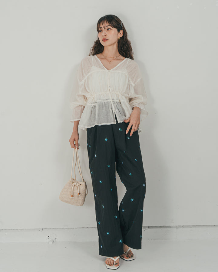 ［SET］Soft シャーリングブラウス + Airy Denim ワイドパンツ（2SET）