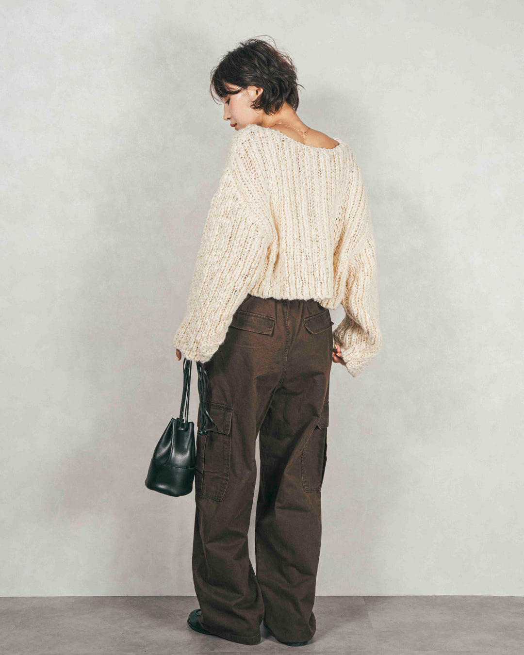 ［SET］ボリュームチャンキースラブ クロップドニット+ピグメントツイルカーゴパンツ（2SET）