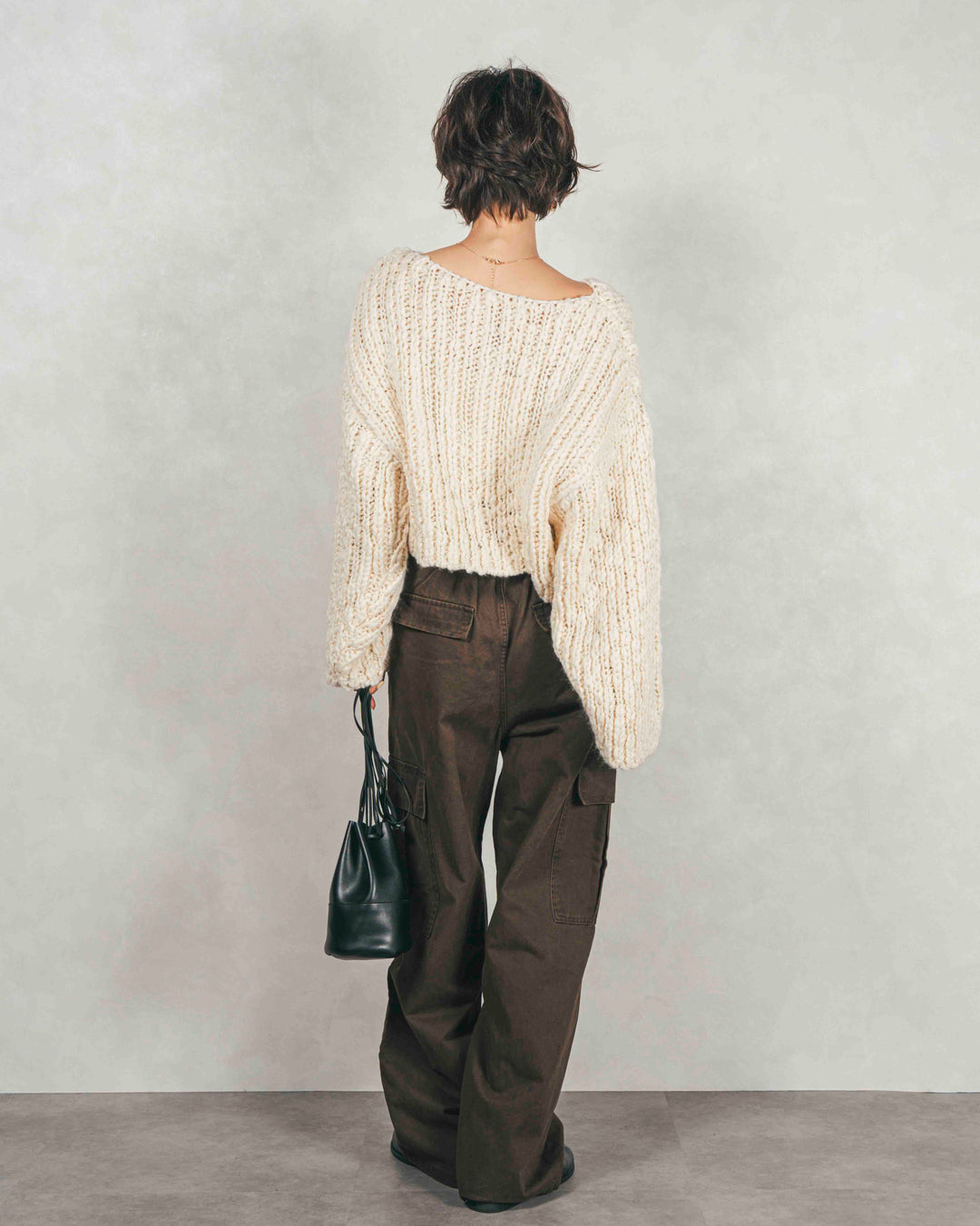 ［SET］ボリュームチャンキースラブ クロップドニット+ピグメントツイルカーゴパンツ（2SET）