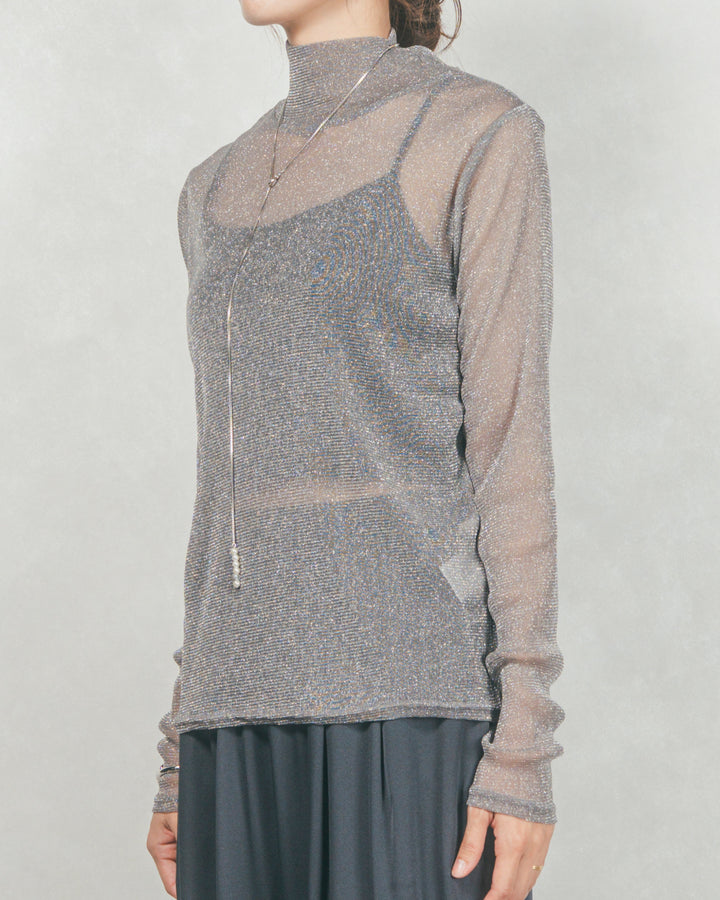 ［SET］フロントシリコンLogoスウェット+ラメSheerハイネックトップス+ワイドTuckイージーデニム