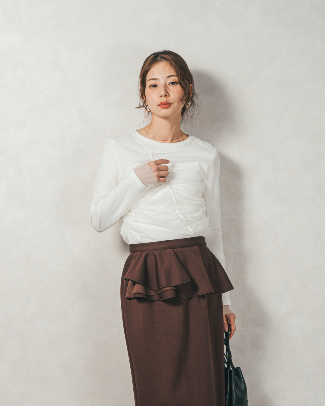 ［SET］【2枚SET】チュールshirringトップス&リブトップス+Multi-Way ライトポンチペプラムスカート（2SET）