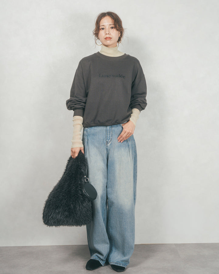 ［SET］フロントシリコンLogoスウェット+ラメSheerハイネックトップス+ワイドTuckイージーデニム