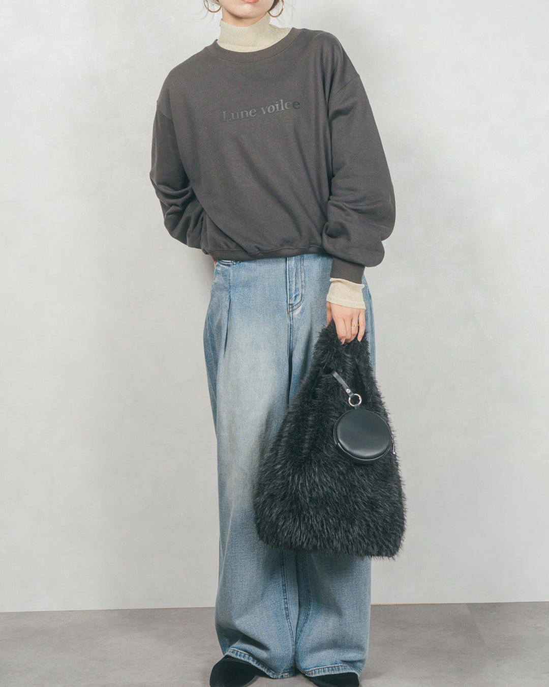 ［SET］フロントシリコンLogoスウェット+ワイドTuckイージーデニム