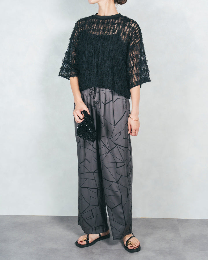 ［SET］シアーフリンジトップス+シルキーリラックスプリントパンツ+すっきり見えカップ付きキャミ（3SET）