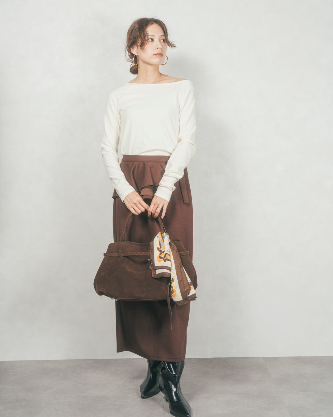 ［SET］3-Way すっきり見えオフショルトップス+Multi-Way ライトポンチペプラムスカート（2SET）