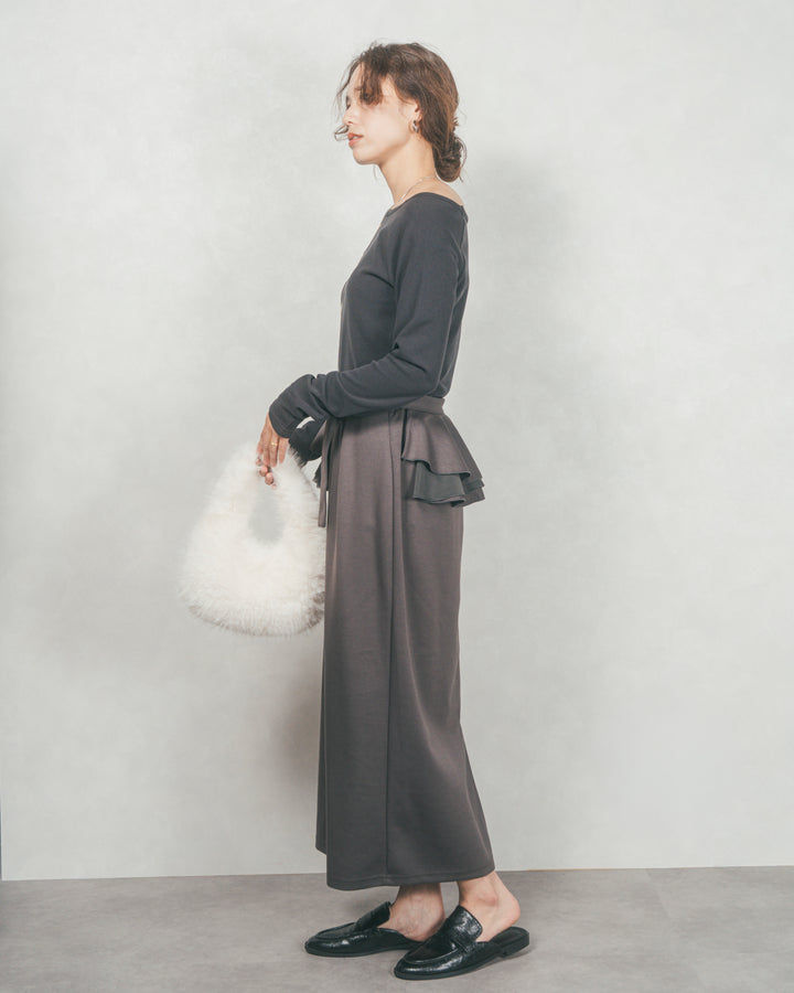 ［SET］3-Way すっきり見えオフショルトップス+Multi-Way ライトポンチペプラムスカート（2SET）