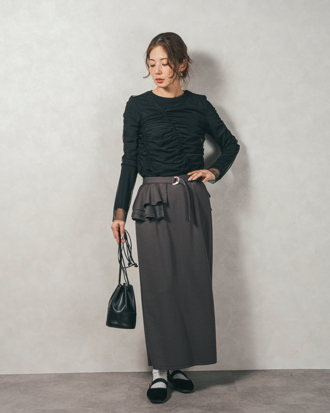 ［SET］【2枚SET】チュールshirringトップス&リブトップス+Multi-Way ライトポンチペプラムスカート（2SET）