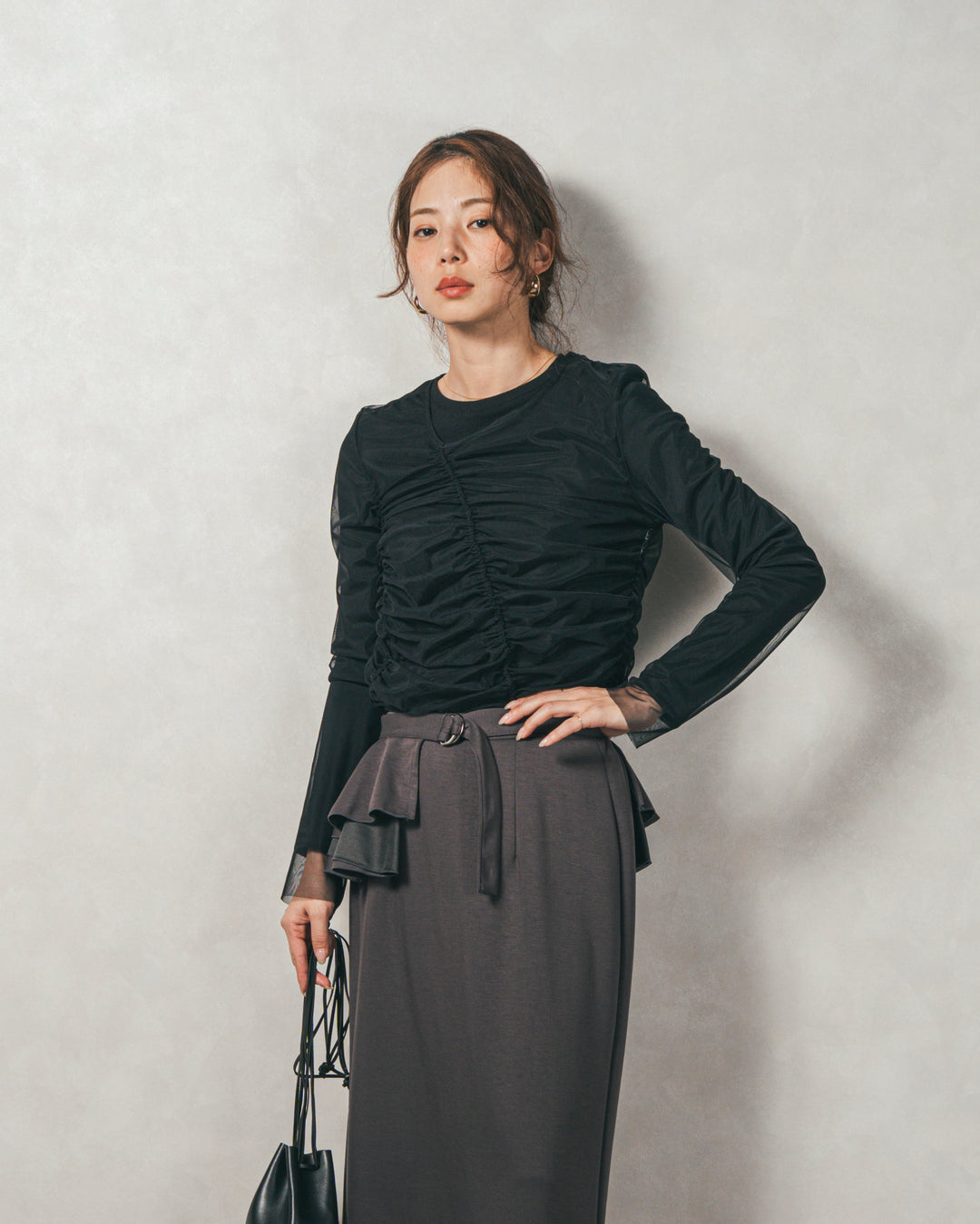 ［SET］【2枚SET】チュールshirringトップス&リブトップス+Multi-Way ライトポンチペプラムスカート（2SET）