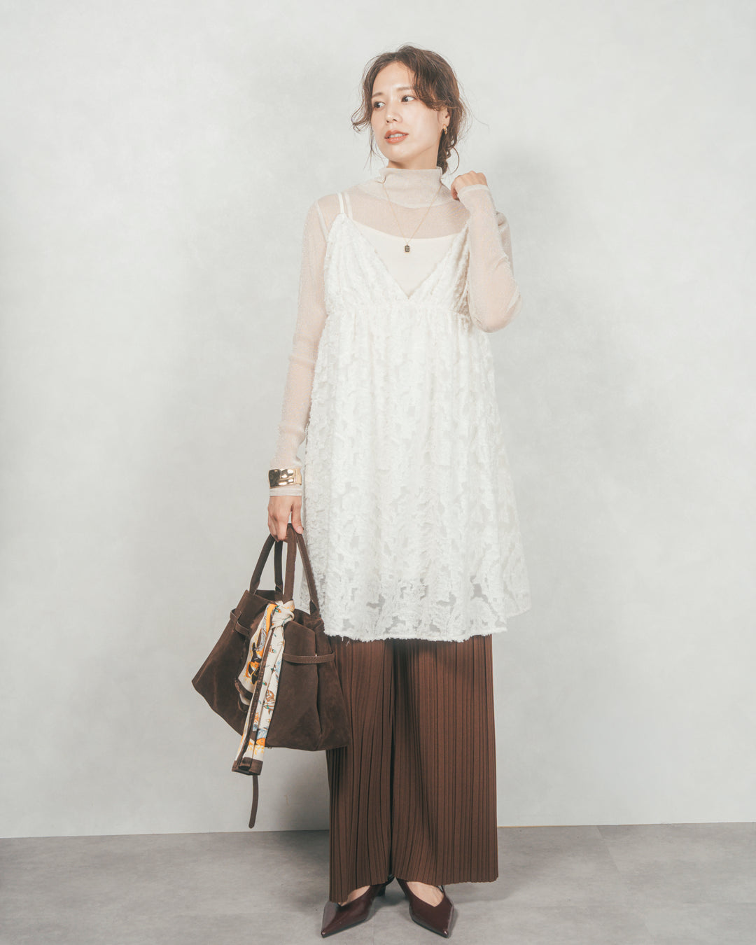 プリーツNarrowストレートパンツ (BROWN)