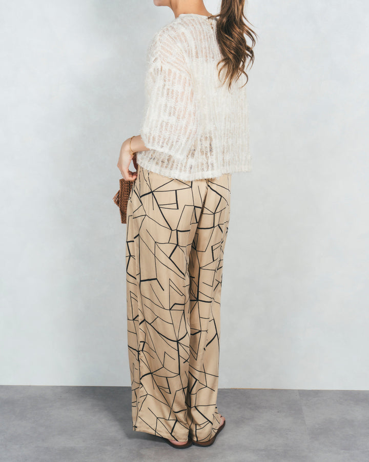 ［SET］シアーフリンジトップス+シルキーリラックスプリントパンツ+すっきり見えカップ付きキャミ（3SET）