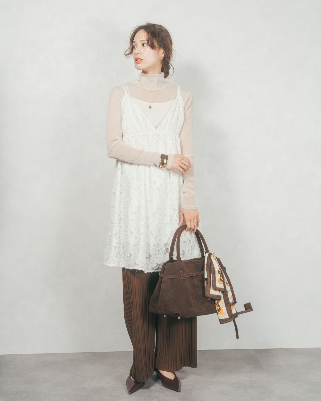 プリーツNarrowストレートパンツ (BROWN)