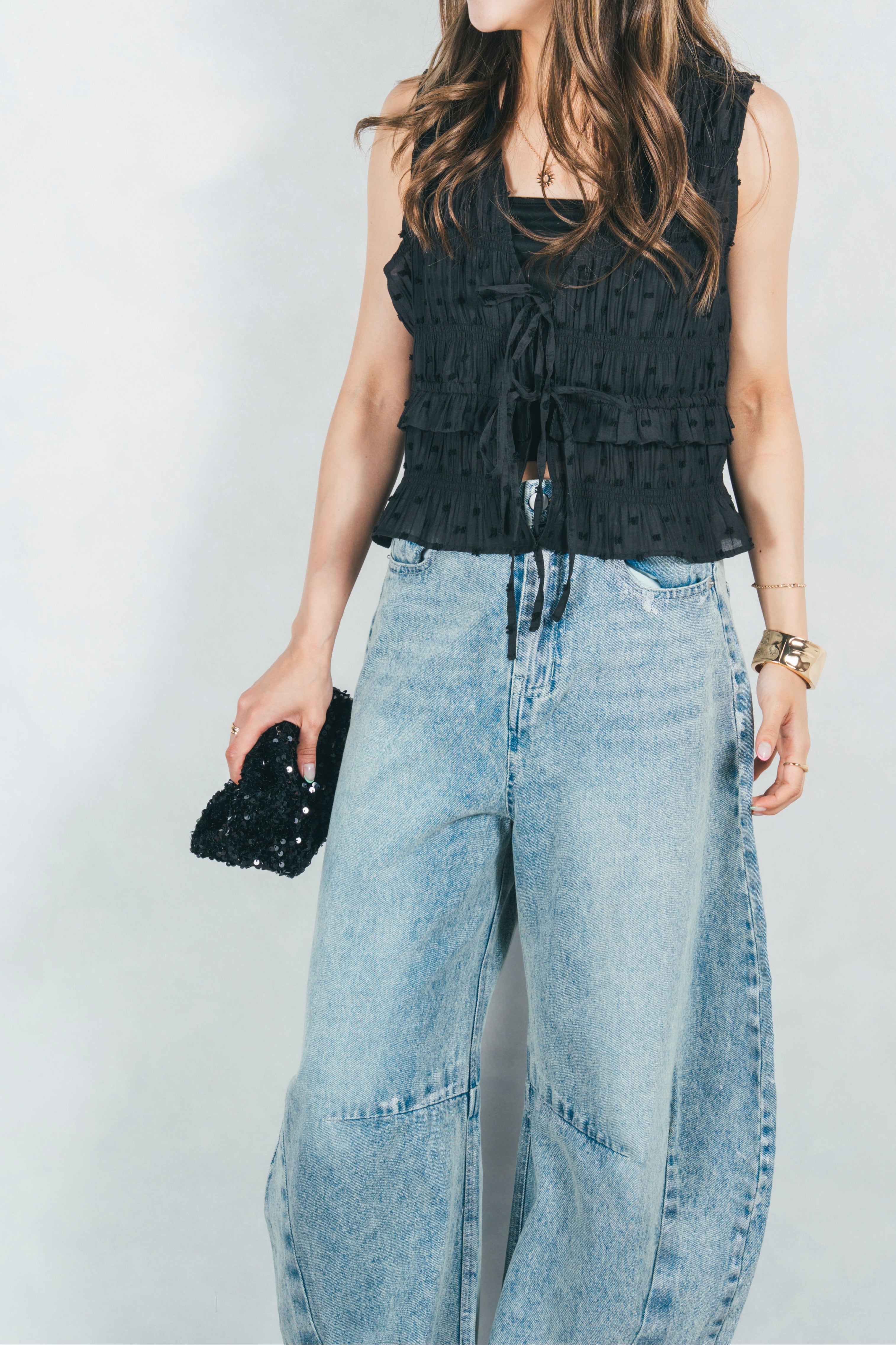 フロントリボンシャーリングトップス (BLACK) – KaLae