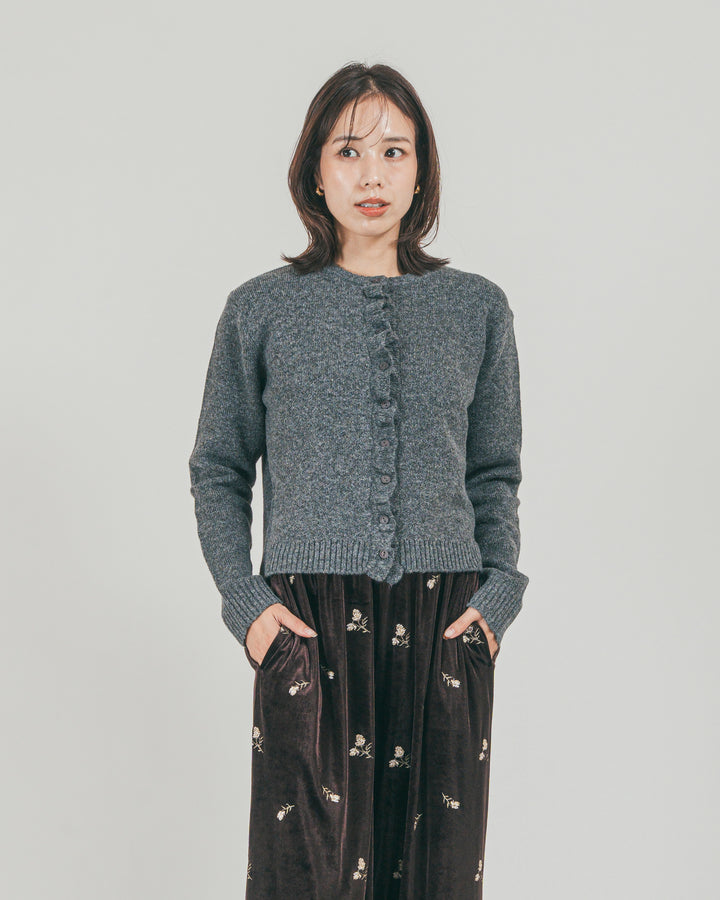 ［SET］フロントフリルメランジニットカーデ + Flower刺繍 ベロアパンツ（2SET）