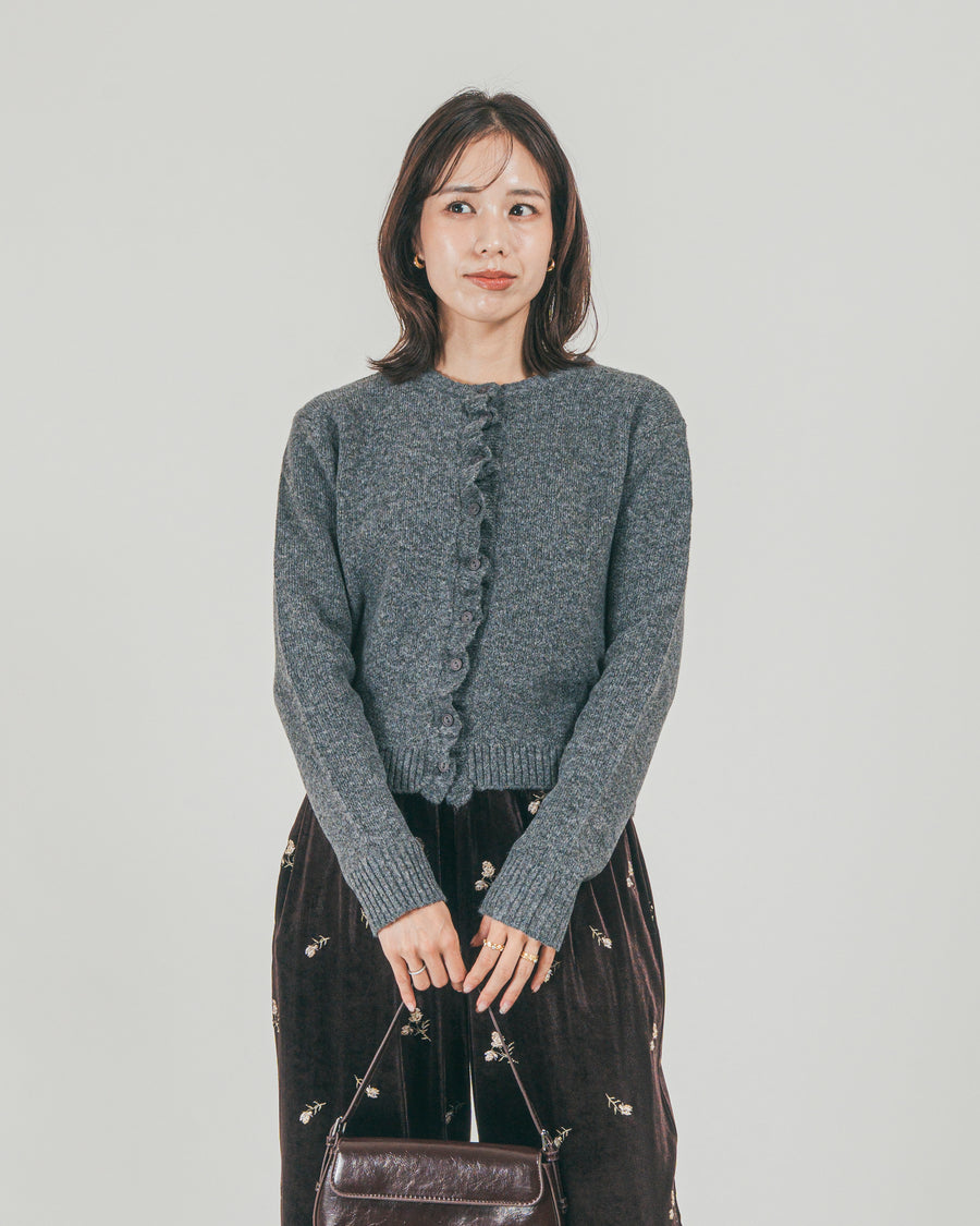［SET］フロントフリルメランジニットカーデ + Flower刺繍 ベロアパンツ（2SET）