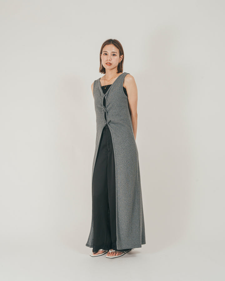 ［SET］フロントデザインジレワンピ + サテン裾レース Relaxパンツ（2SET）