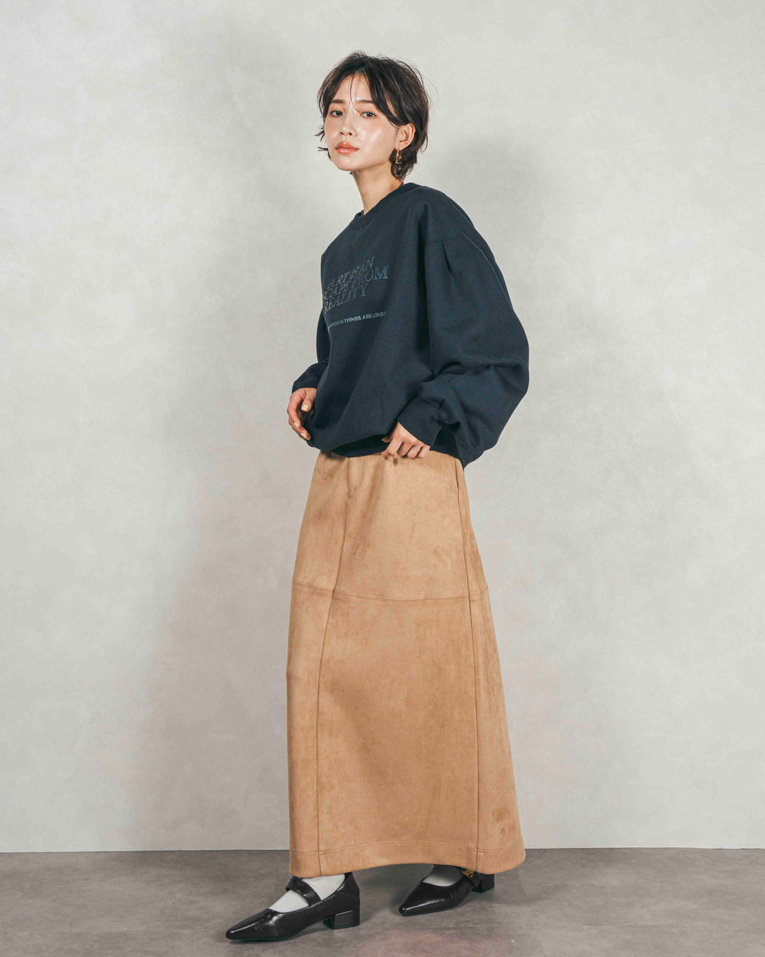 ［SET］裏起毛フロッキーLogoスウェット+スウェードライクロングスカート（2SET）