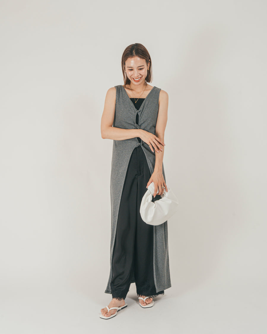 ［SET］フロントデザインジレワンピ + サテン裾レース Relaxパンツ（2SET）