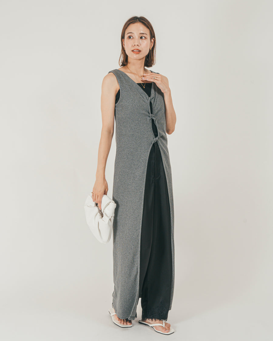 ［SET］フロントデザインジレワンピ + サテン裾レース Relaxパンツ（2SET）